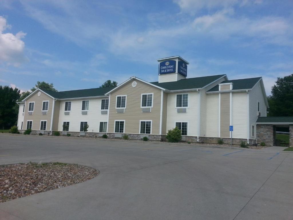 Cobblestone Inn & Suites - Bloomfield Kültér fotó