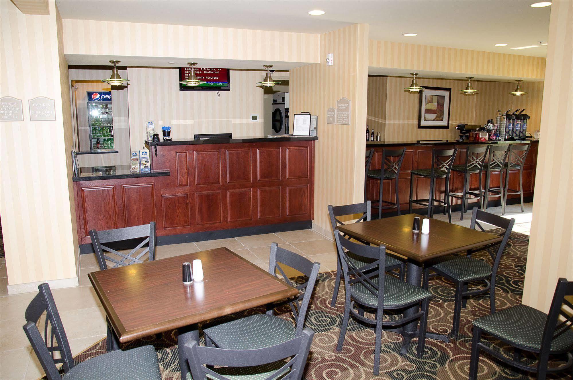 Cobblestone Inn & Suites - Bloomfield Kültér fotó