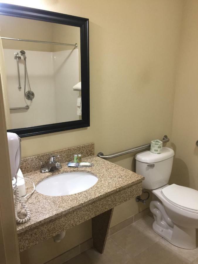 Cobblestone Inn & Suites - Bloomfield Kültér fotó